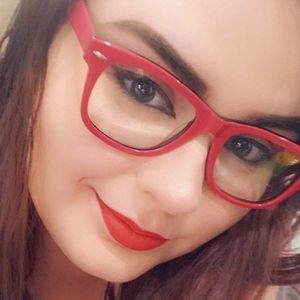 Meet your Posher, Rebekah